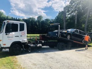 Four Seasons Roadside tow service company in Hendersonville, North Carolina offering 24 hour towing near me