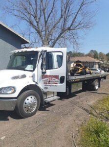 Intercoastal Towing & Recovery tow service company in Wilmington, North Carolina offering 24 hour towing near me
