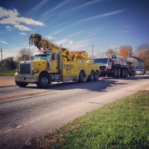 Interstate Towing & Transport Specialist - Truck Repair Company & Roadside Assistance tow service company in Twinsburg, Ohio offering 24 hour towing near me