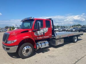 LKM Towing tow service company in Holland, MI offering 24 hour towing near me