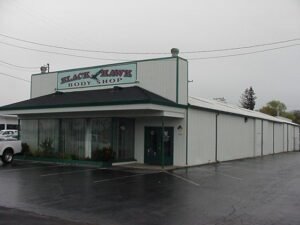 Black Hawk Towing tow service company in Napa, California offering 24 hour towing near me