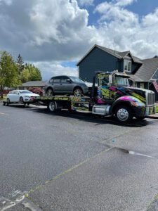 Outlaw Towing & Roadside Assistance Portland tow service company in Portland, Oregon offering 24 hour towing near me