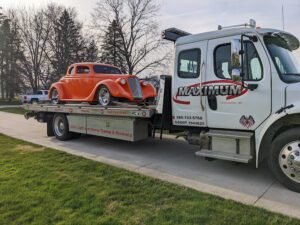 Maximum Towing And Recovery LLC tow service company in Corunna, MI offering 24 hour towing near me