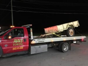 Papa's Towing tow service company in , offering 24 hour towing near me