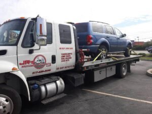 JR's Services And Recovery LLC tow service company in Indianapolis, Indiana offering 24 hour towing near me