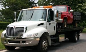 Rectangularly Heavy Duty Towtruck LLC tow service company in Roanoke, Indiana offering 24 hour towing near me