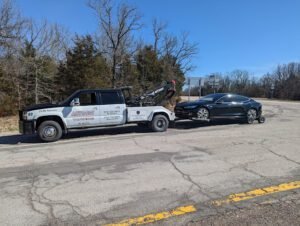 Anybody Towing tow service company in St Robert, Missouri offering 24 hour towing near me