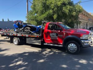 Metro Towing tow service company in Tracy, California offering 24 hour towing near me