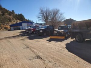 Top Dog Repair and Towing tow service company in Glenwood Springs, Colorado offering 24 hour towing near me