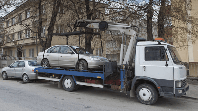 Sallies Services & Towing Tow Service in Mount Vernon, Illinois