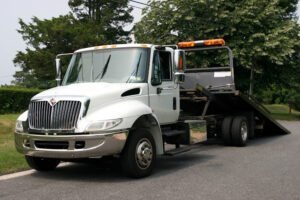 Benton Towing tow service company in , offering 24 hour towing near me