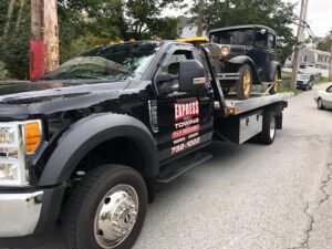 Express Towing tow service company in Warwick, Rhode Island offering 24 hour towing near me