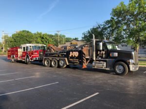 I-70 Towing & Recovery tow service company in Columbia, Missouri offering 24 hour towing near me