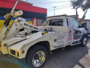 Fregoso Towing tow service company in , offering 24 hour towing near me