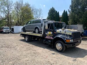 AMR automotive towing llc tow service company in Middlesex, New Jersey offering 24 hour towing near me