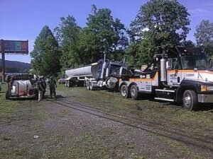 Ridgecrest Towing and Auto Services tow service company in Franklin, North Carolina offering 24 hour towing near me