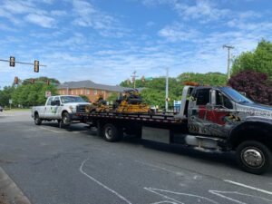 North Phoenix Towing tow service company in , offering 24 hour towing near me