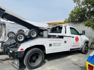 1 Stop Towing tow service company in Sacramento, California offering 24 hour towing near me