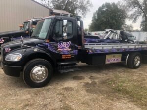 B&H Towing and Truck Center tow service company in Zanesville, Ohio offering 24 hour towing near me