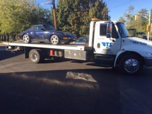 Charly's Towing tow service company in , offering 24 hour towing near me