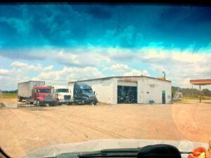 Extra Mile Diesel and Trailer Repair tow service company in Wheatley, Arkansas offering 24 hour towing near me