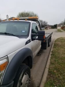 Sierra Autos Towing Services tow service company in Dallas, Texas offering 24 hour towing near me