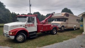 KOENIGS Towing & Recovery tow service company in Savannah, Tennessee offering 24 hour towing near me