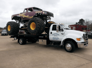 Williams Wrecker Service tow service company in , offering 24 hour towing near me